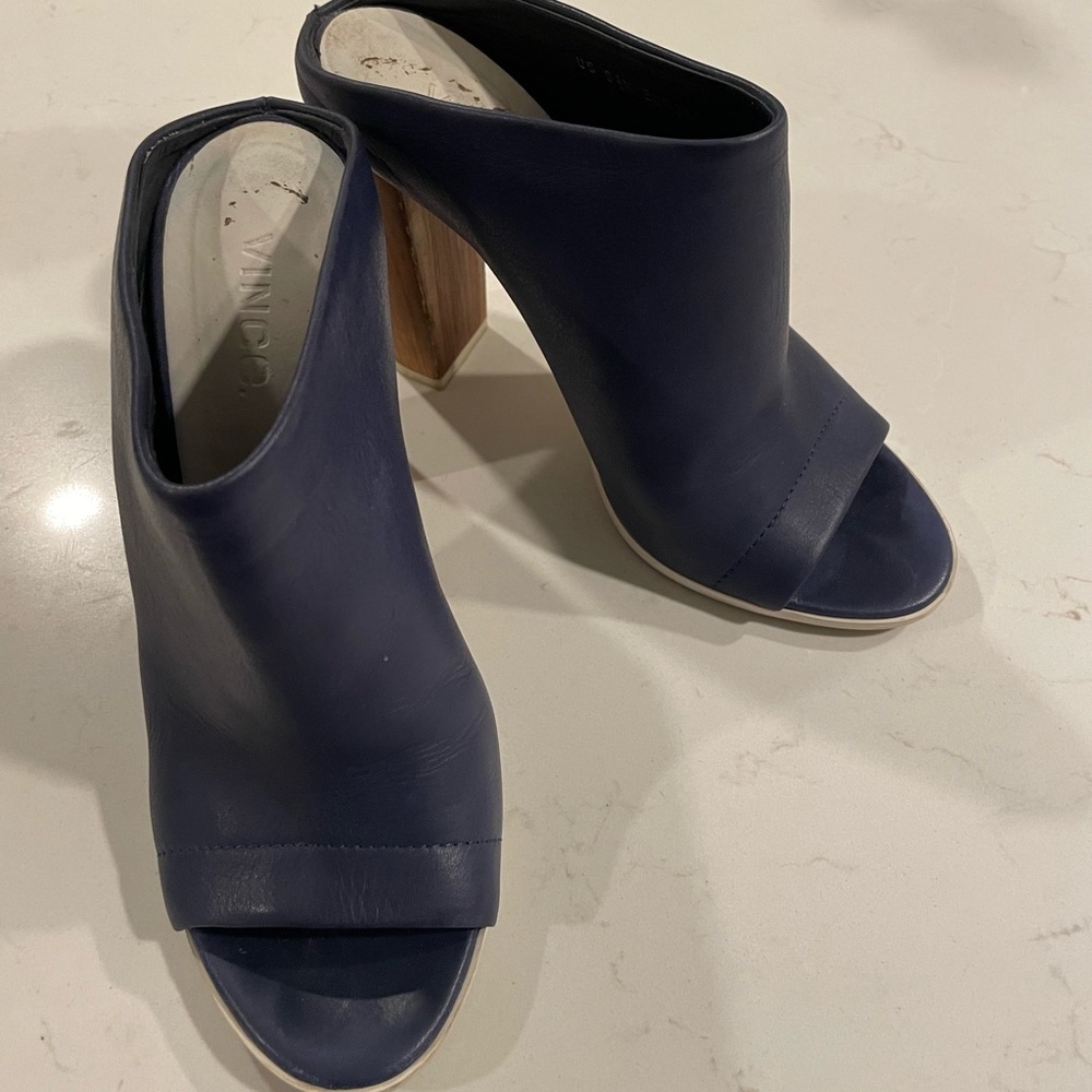 Vince navy open toed block heel